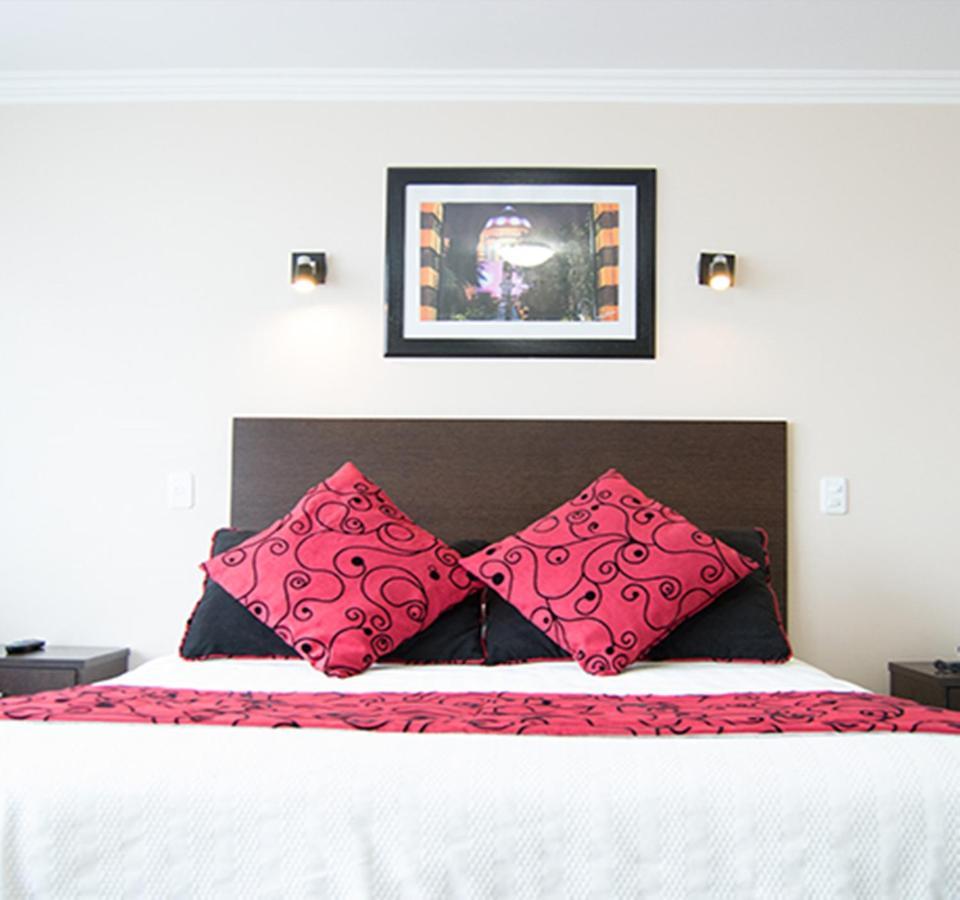 Hotel Novalux Амбато Екстер'єр фото