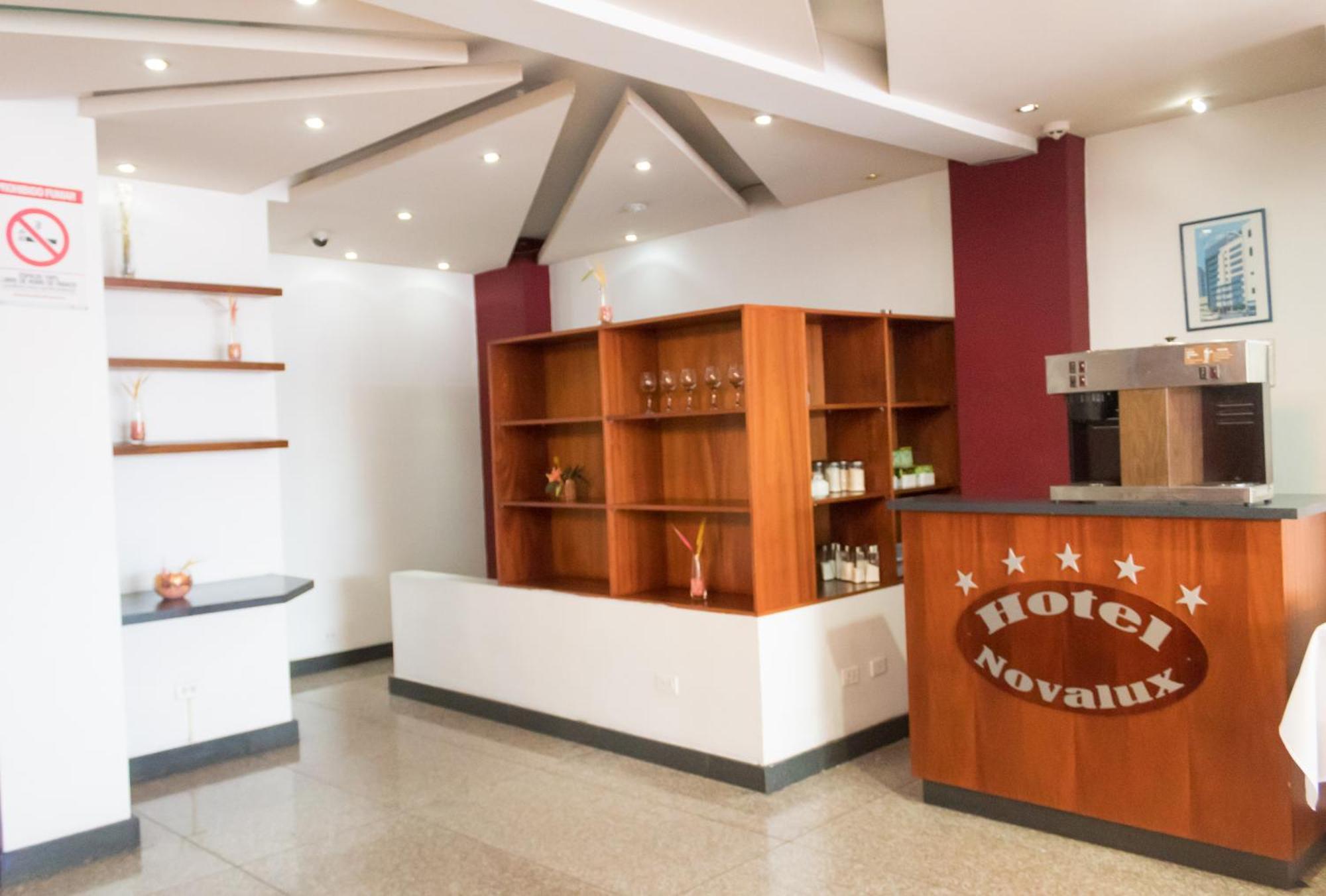 Hotel Novalux Амбато Екстер'єр фото