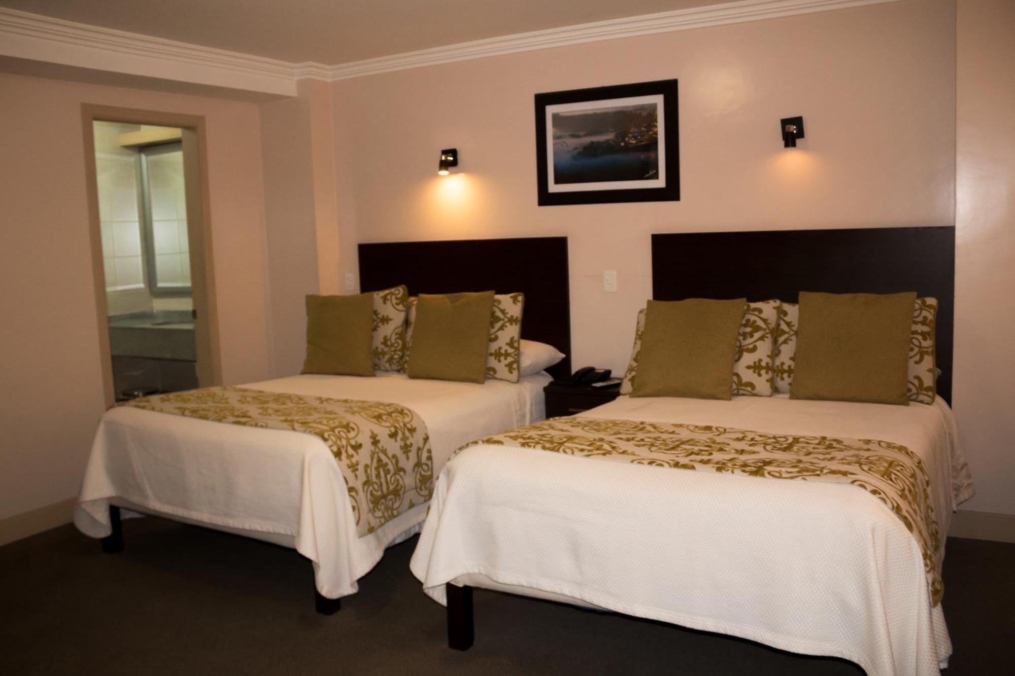Hotel Novalux Амбато Екстер'єр фото
