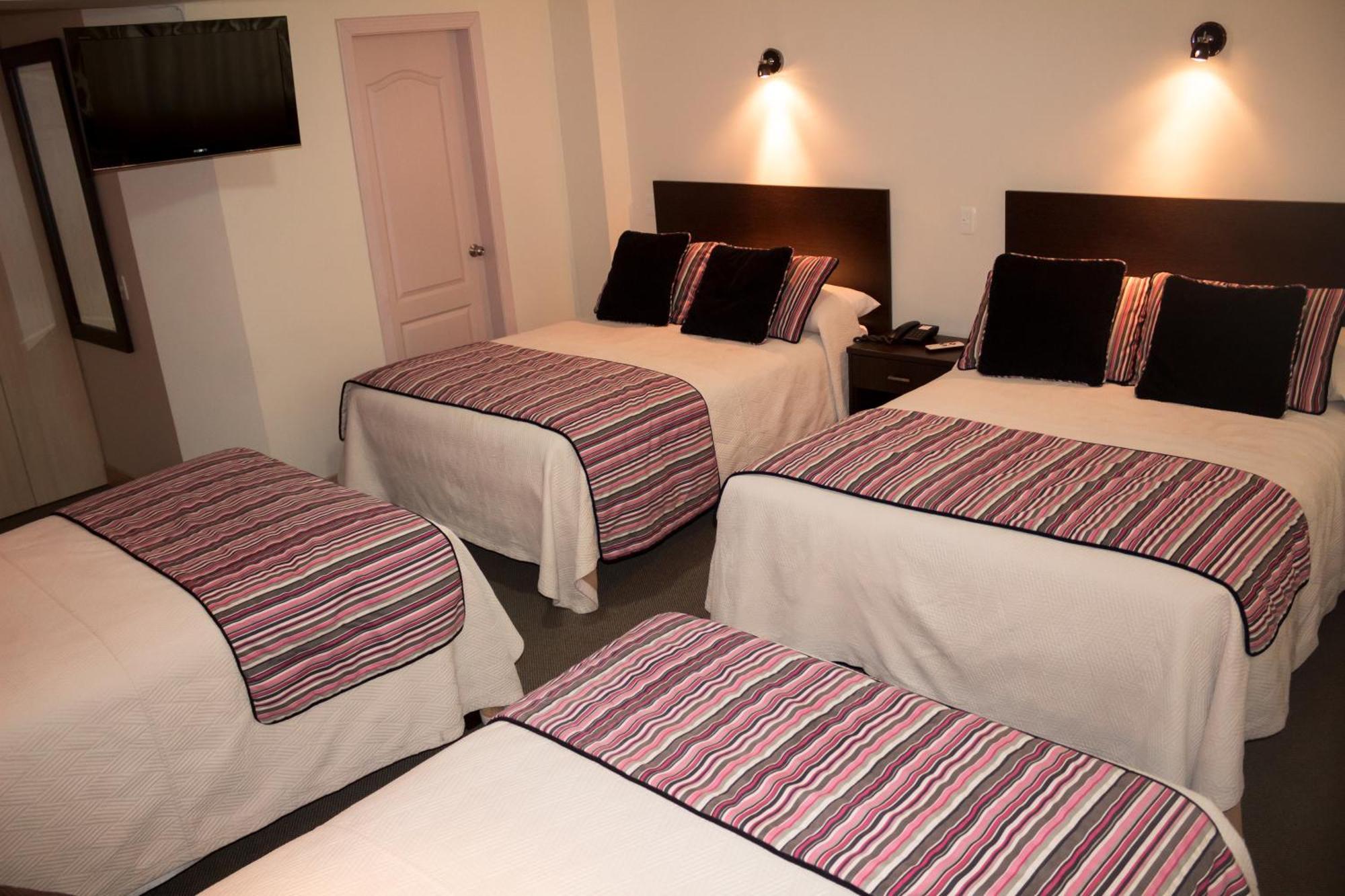 Hotel Novalux Амбато Екстер'єр фото